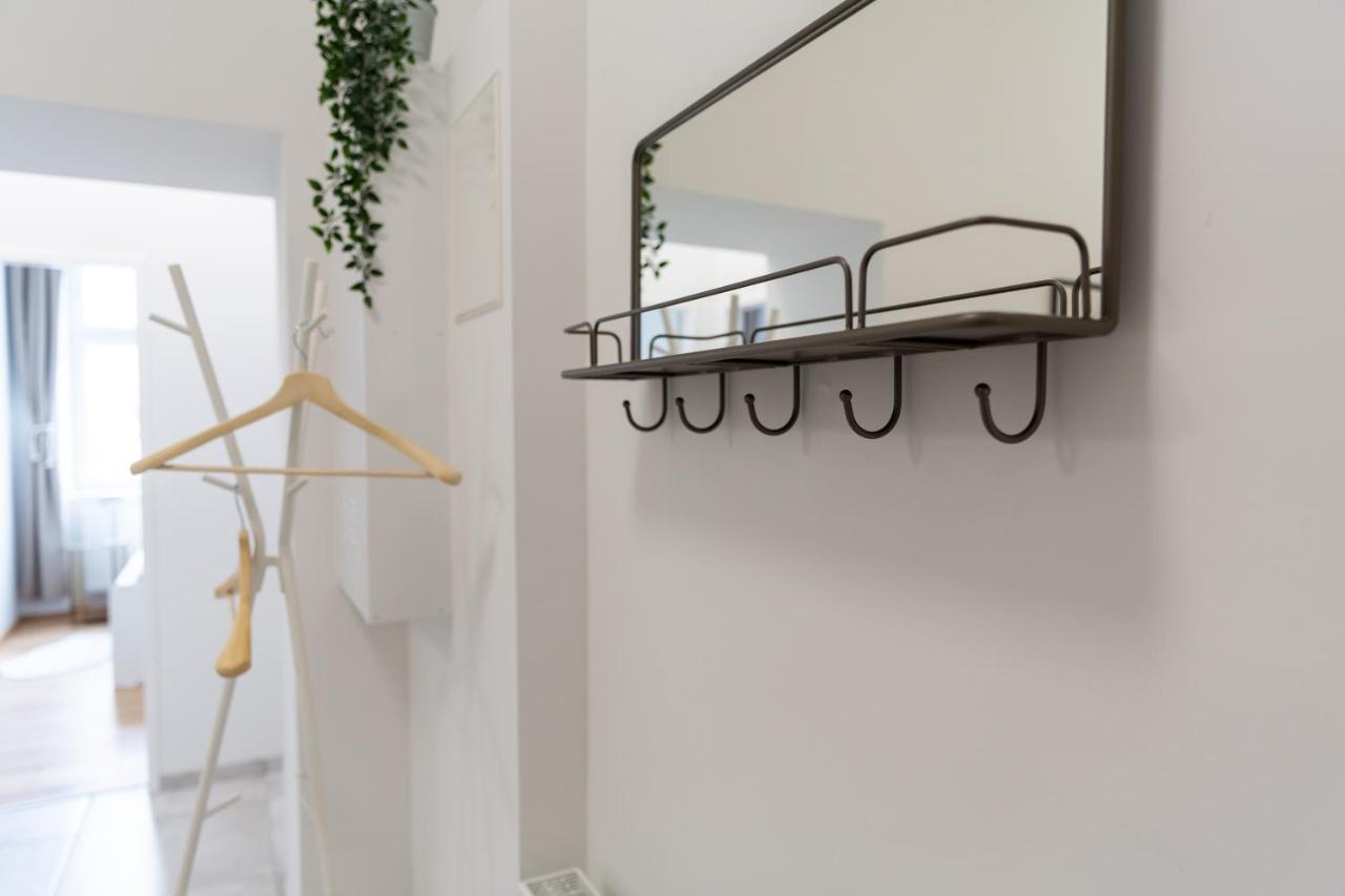 Cozy, Generous City Apartment - 10 Min To City-Centre - Contactless 24H Check-In Wien Eksteriør billede